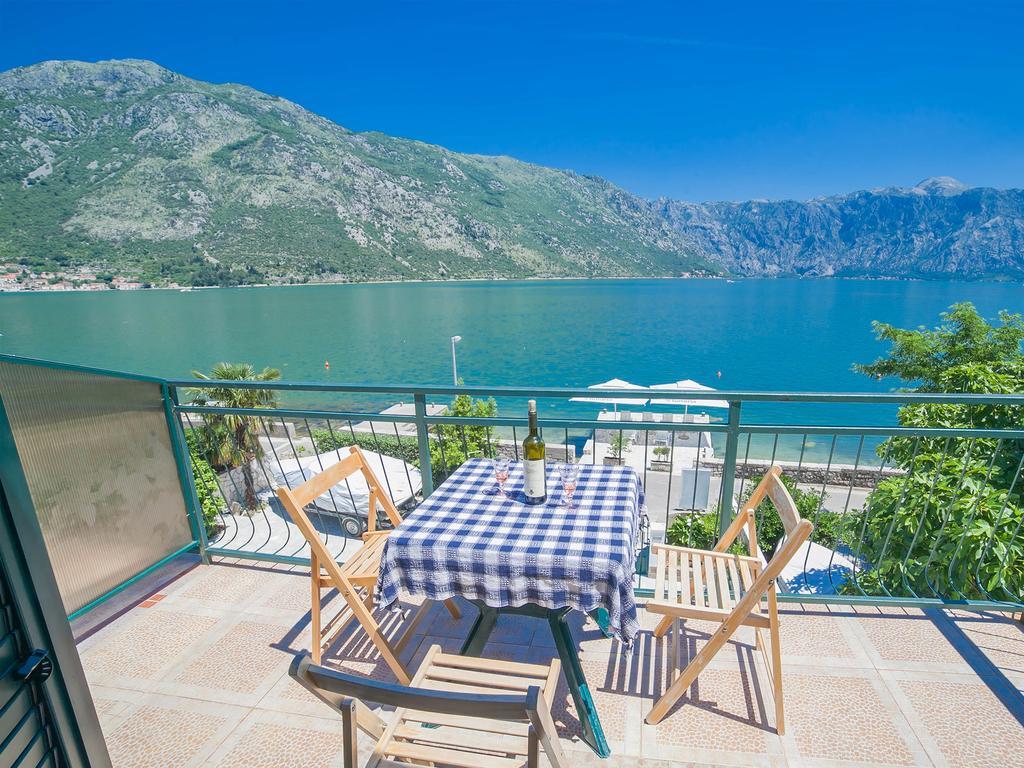 Apartments Iva Kotor Eksteriør billede